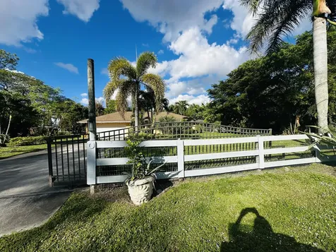 8251 Bowie Way Lake Worth FL 33467