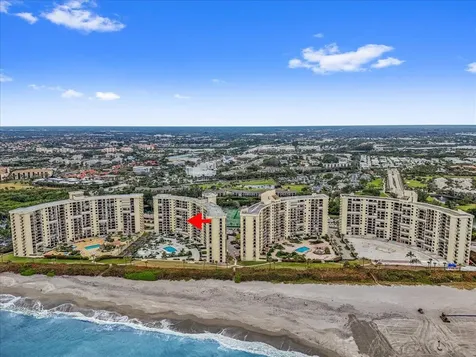 200 Ocean Trail Way Jupiter FL 33477