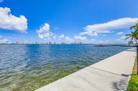 1050 Lake Shore Drive Lake Park FL 33403