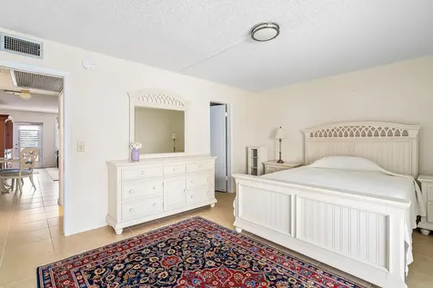 334 Dover B West Palm Beach FL 33417