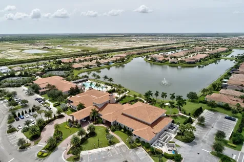8515 Sw Cantante Way Port Saint Lucie FL 34987