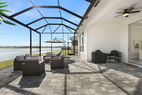 8515 Sw Cantante Way Port Saint Lucie FL 34987
