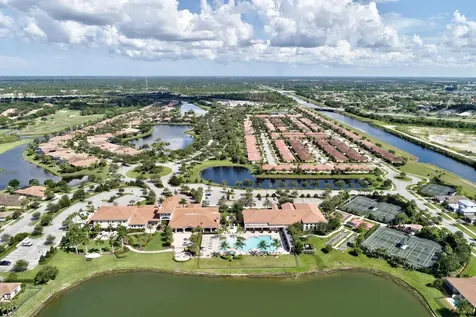 8515 Sw Cantante Way Port Saint Lucie FL 34987