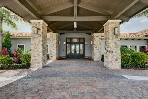 8515 Sw Cantante Way Port Saint Lucie FL 34987
