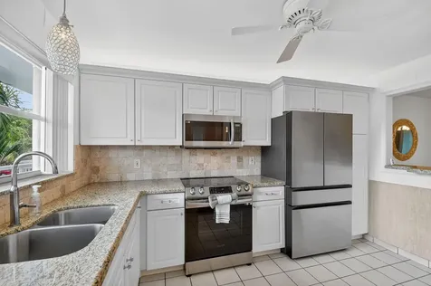 2016 S Federal Highway Boynton Beach FL 33435