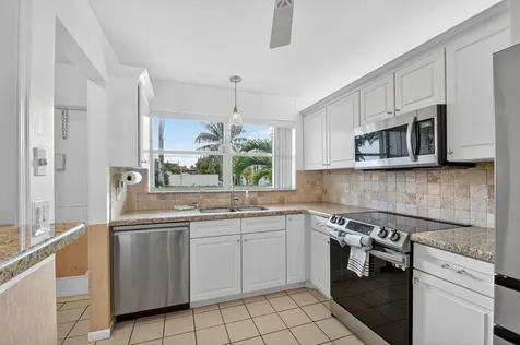 2016 S Federal Highway Boynton Beach FL 33435