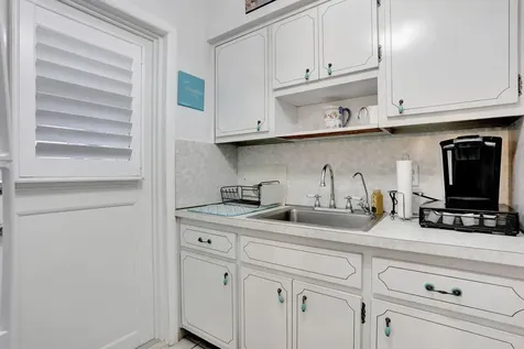 2131 Ne 42nd Court Lighthouse Point FL 33064