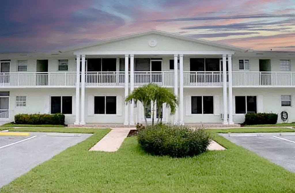 2100 Ne 38th Street Lighthouse Point FL 33064