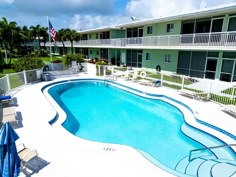 2100 Ne 38th Street Lighthouse Point FL 33064