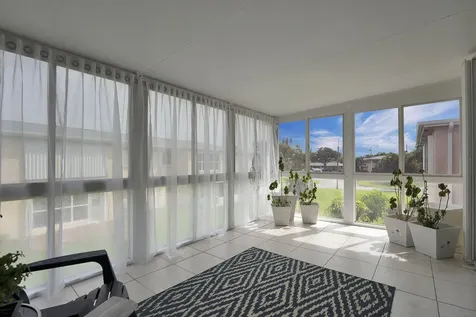 1730 Nw 18th Avenue Delray Beach FL 33445