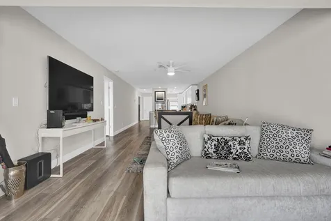 1730 Nw 18th Avenue Delray Beach FL 33445