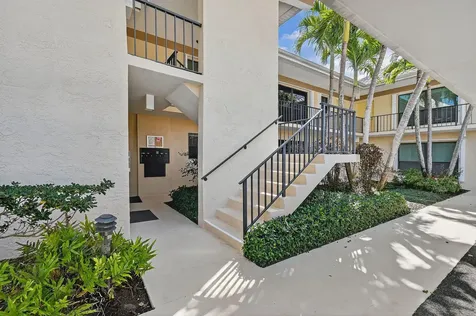 4 Se Turtle Creek Drive Jupiter FL 33469