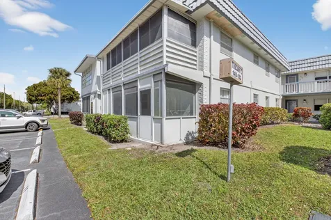 152 Tuscany Delray Beach FL 33446