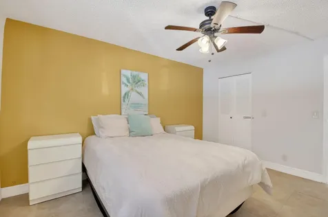 152 Tuscany Delray Beach FL 33446