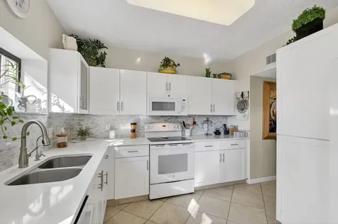 3249 Jog Park Drive Greenacres FL 33467