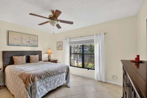 3249 Jog Park Drive Greenacres FL 33467