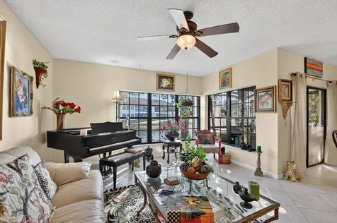 3249 Jog Park Drive Greenacres FL 33467