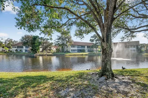 3249 Jog Park Drive Greenacres FL 33467
