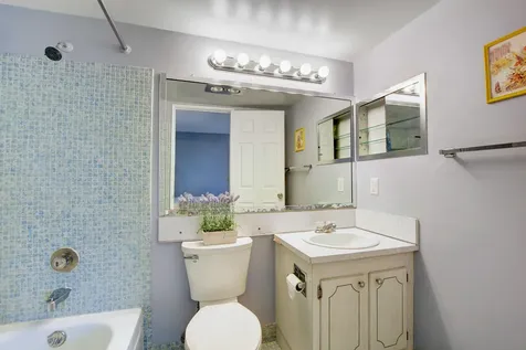 262 Windsor L West Palm Beach FL 33417