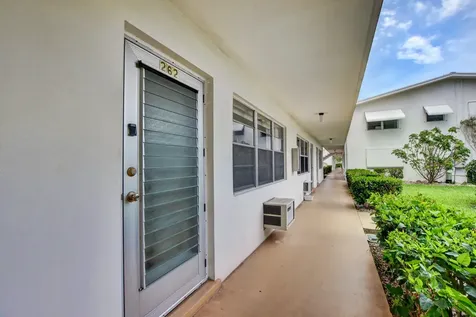 262 Windsor L West Palm Beach FL 33417