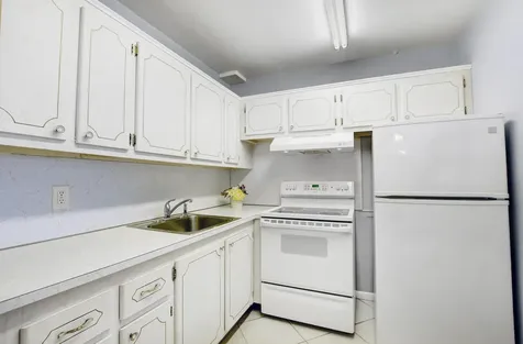262 Windsor L West Palm Beach FL 33417