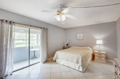 262 Windsor L West Palm Beach FL 33417