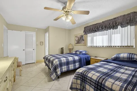 71 Plymouth I West Palm Beach FL 33417