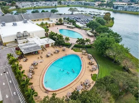 15 Bedford A West Palm Beach FL 33417