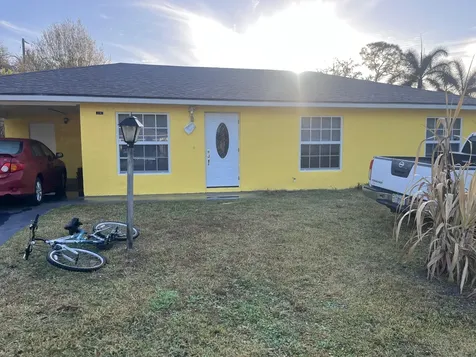 2804 S 29th Street Fort Pierce FL 34981