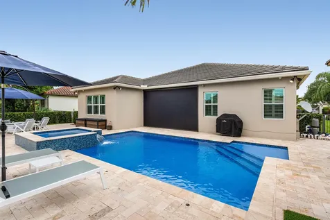 2521 Vicara Court Royal Palm Beach FL 33411