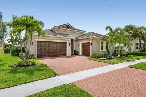 2521 Vicara Court Royal Palm Beach FL 33411