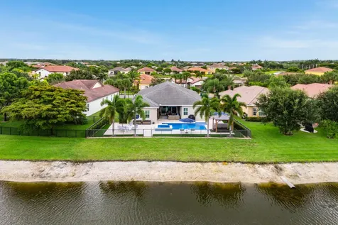 2521 Vicara Court Royal Palm Beach FL 33411
