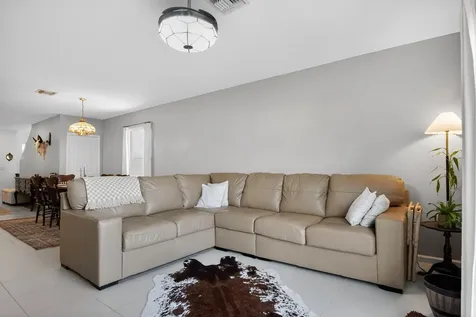 760 Carlyle Way Fort Pierce FL 34947