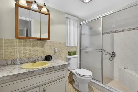 72 Plymouth I West Palm Beach FL 33417