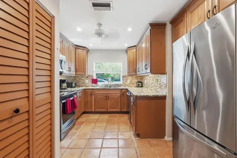2049 Nw 45th Avenue Coconut Creek FL 33066
