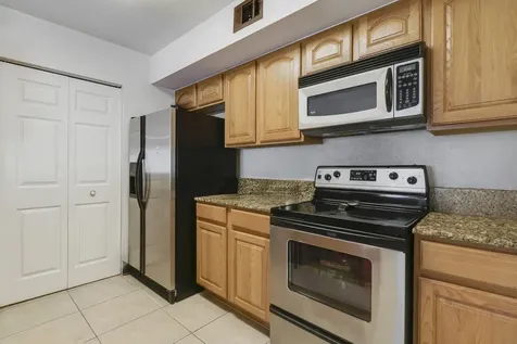 261 Sw Palm Drive Port Saint Lucie FL 34986
