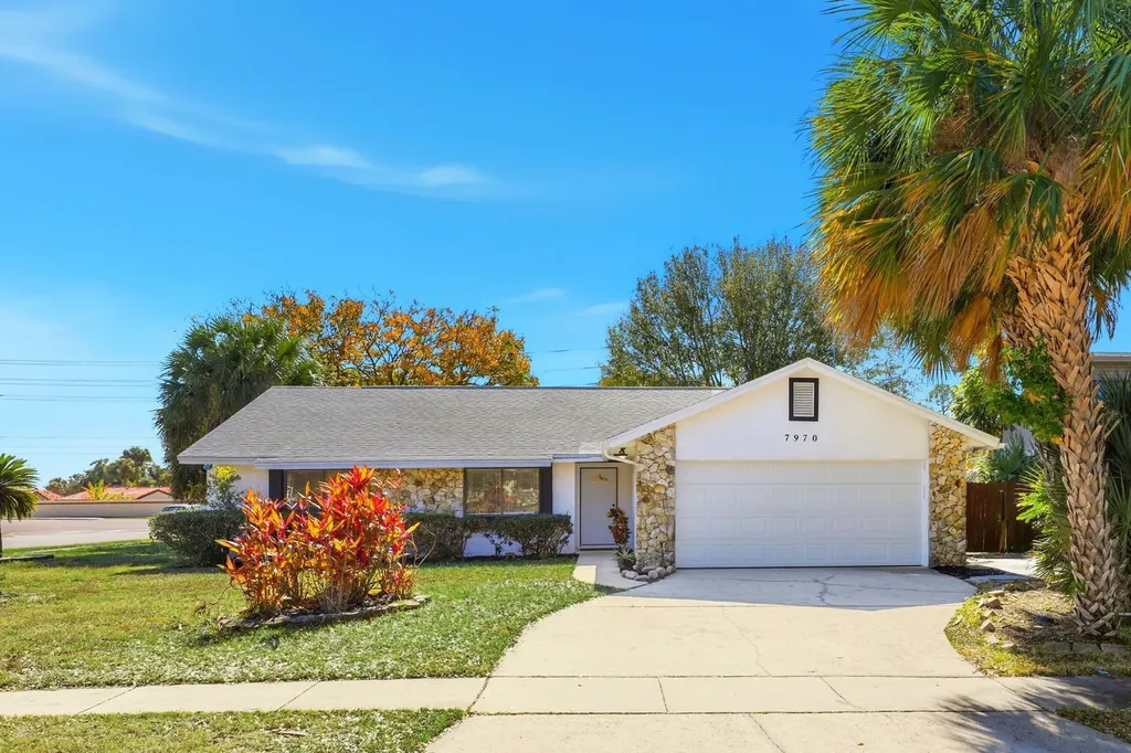 7970 Glen Abbey Circle Orlando FL 32819