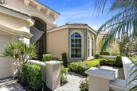 8709 Via Grande Wellington FL 33411