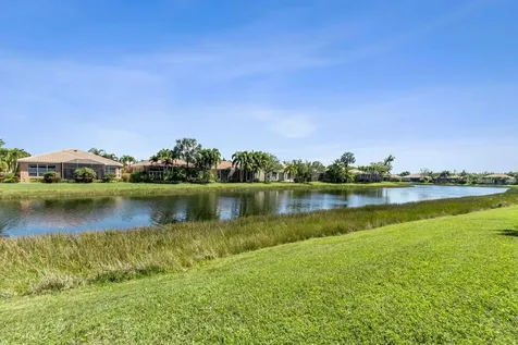 8709 Via Grande Wellington FL 33411