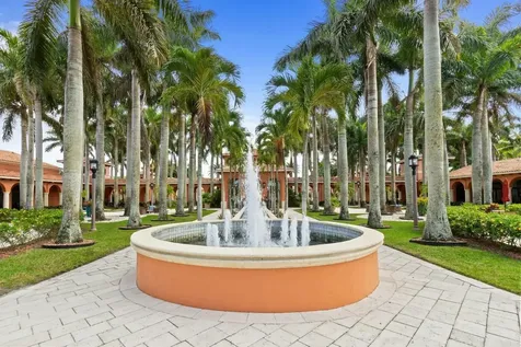 8709 Via Grande Wellington FL 33411