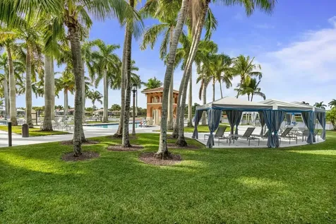 8709 Via Grande Wellington FL 33411