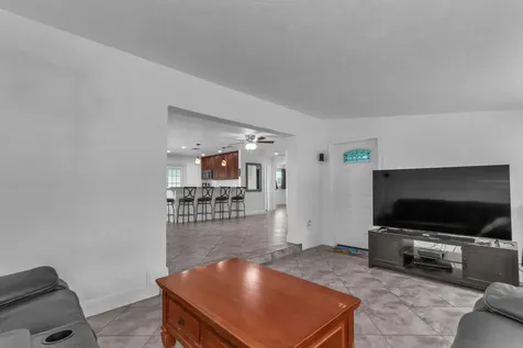 8151 Se Evergreen Street Hobe Sound FL 33455
