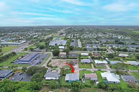 8151 Se Evergreen Street Hobe Sound FL 33455