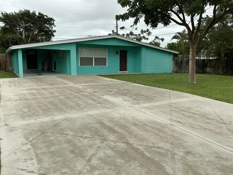 8151 Se Evergreen Street Hobe Sound FL 33455