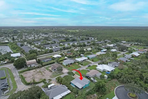 8151 Se Evergreen Street Hobe Sound FL 33455