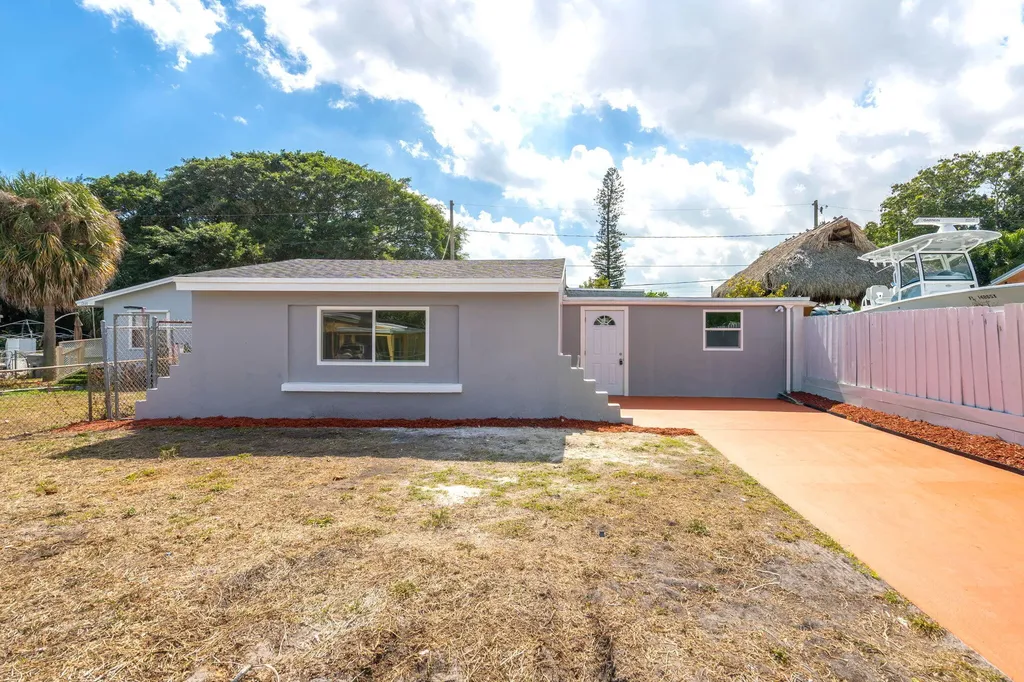 1206 S Ridge Road Lake Worth FL 33462