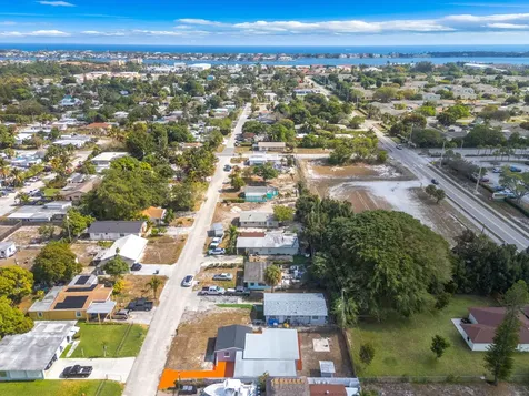 1206 S Ridge Road Lake Worth FL 33462