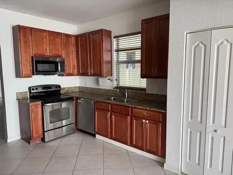 3977 Ne 11th Drive Homestead FL 33033
