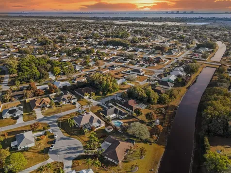 2111 Se Cayuga Court Port Saint Lucie FL 34952