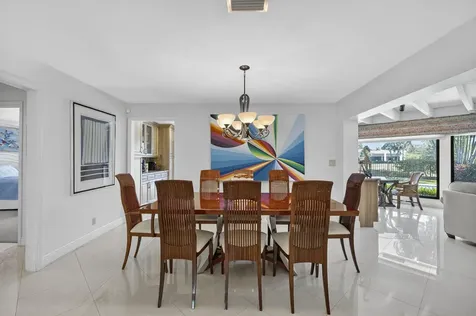4881 Pineview Circle Delray Beach FL 33445